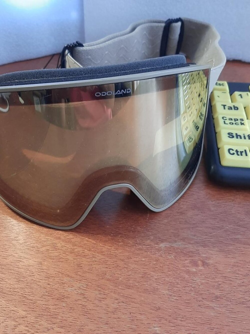 NEW TAG ! Unisex Adult Odoland Photochromic S1-S3 Ski & Snowboard Goggles Gold